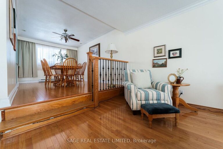 3191 Cedartree Cres-6