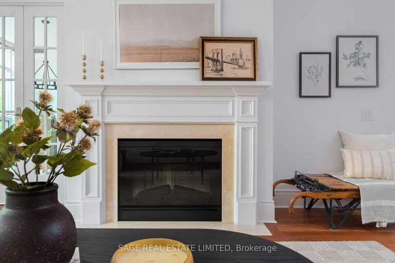 7071 Bayview Ave-4