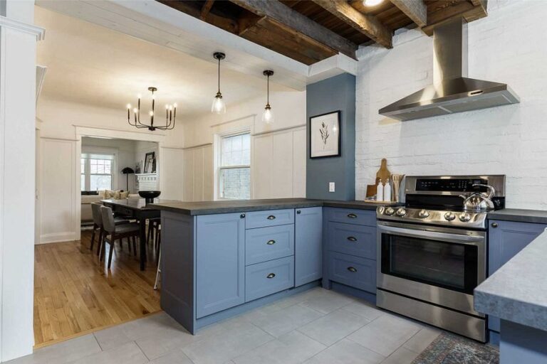 86 Stephenson Ave-10