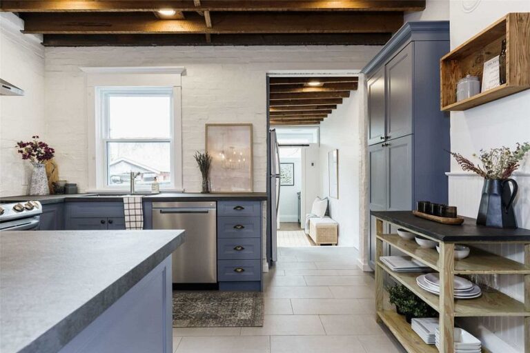 86 Stephenson Ave-12