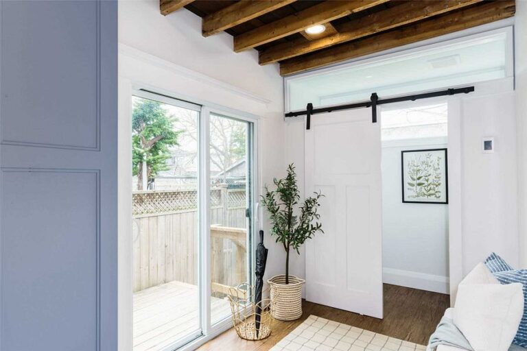 86 Stephenson Ave-15