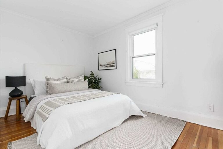 86 Stephenson Ave-21