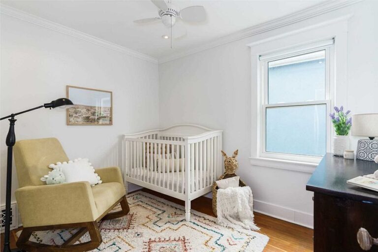 86 Stephenson Ave-23