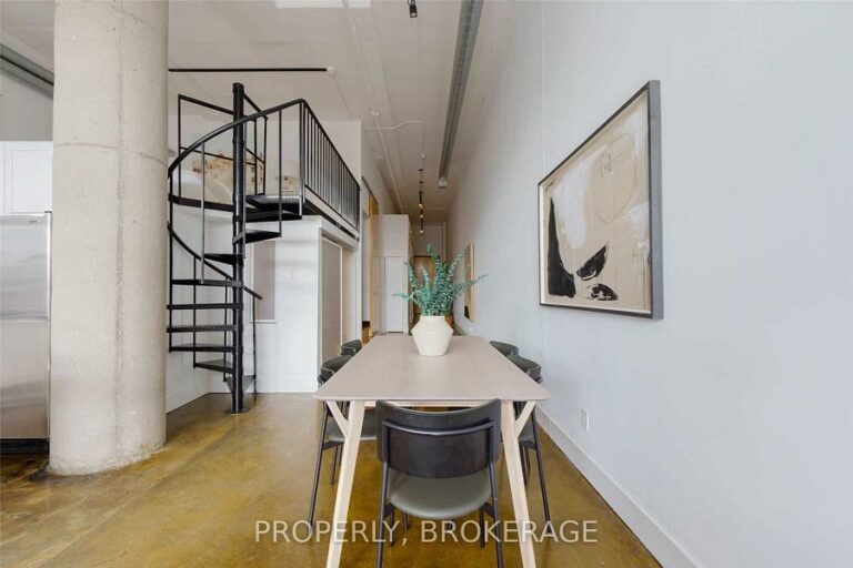 90 Sumach St-16