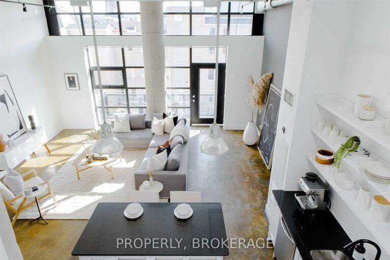 90 Sumach St-22